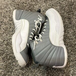 AIR JORDAN 12 RETRO stealth/white-cool grey size 8.5